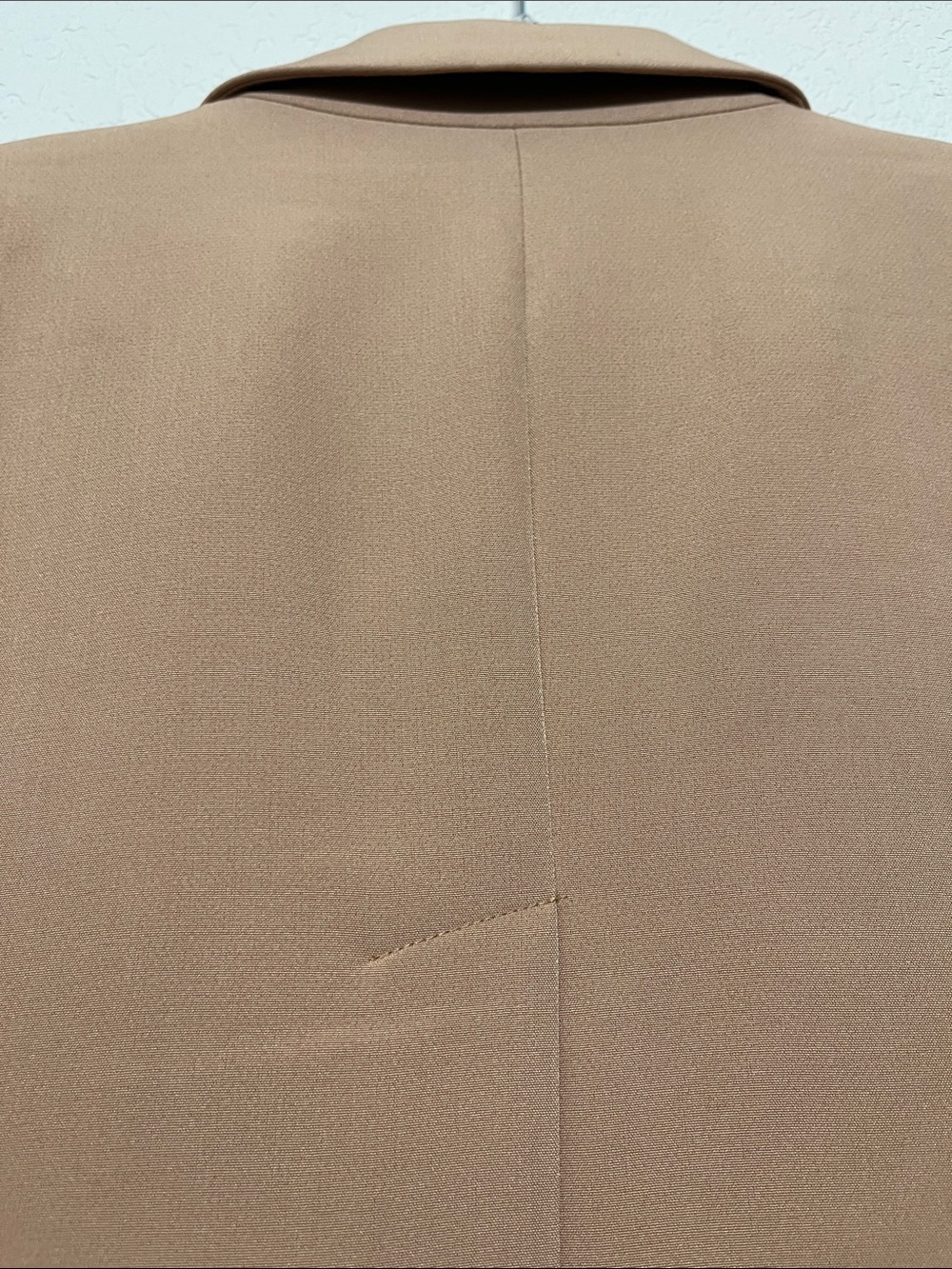 Venus Women’s Size 2 Tan Longline Blazer with Open back detail - Picture 10 of 10